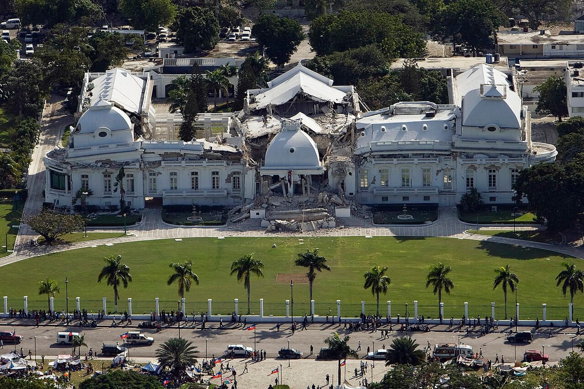 Port-au-Prince, Haiti 12 Ocak 2010 depremi (M7.0)